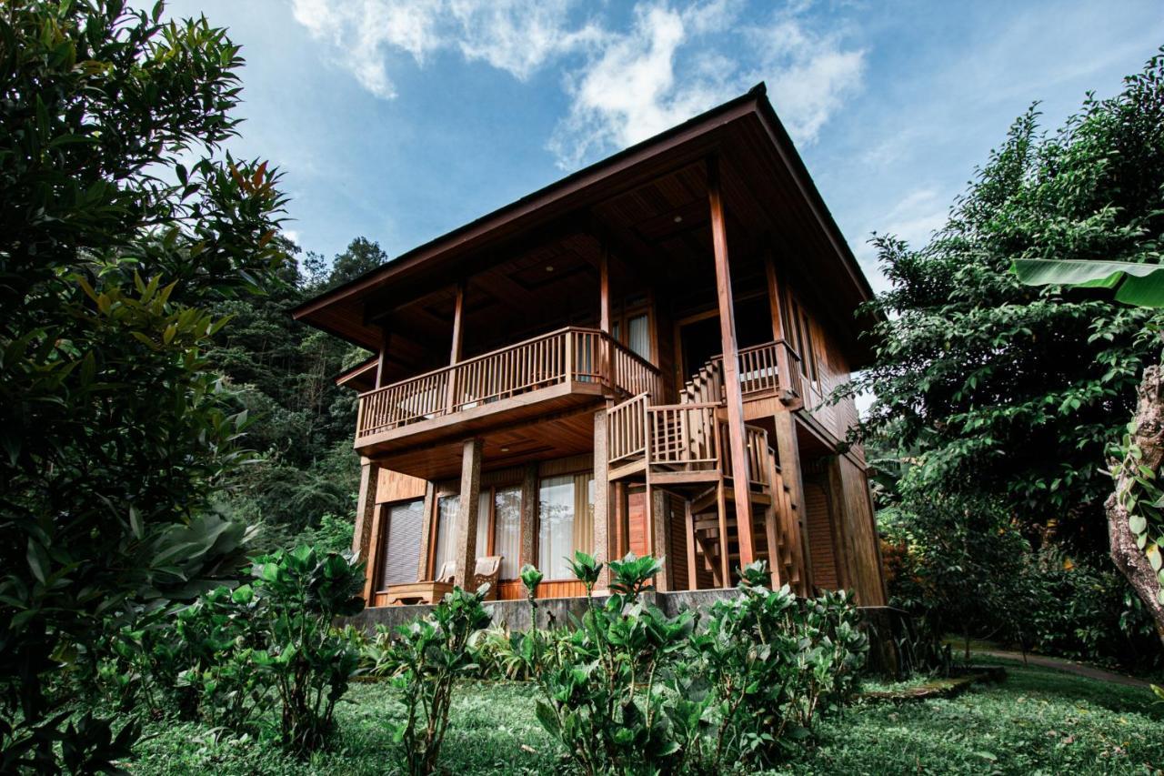 Munduk Menir Villas Exterior photo