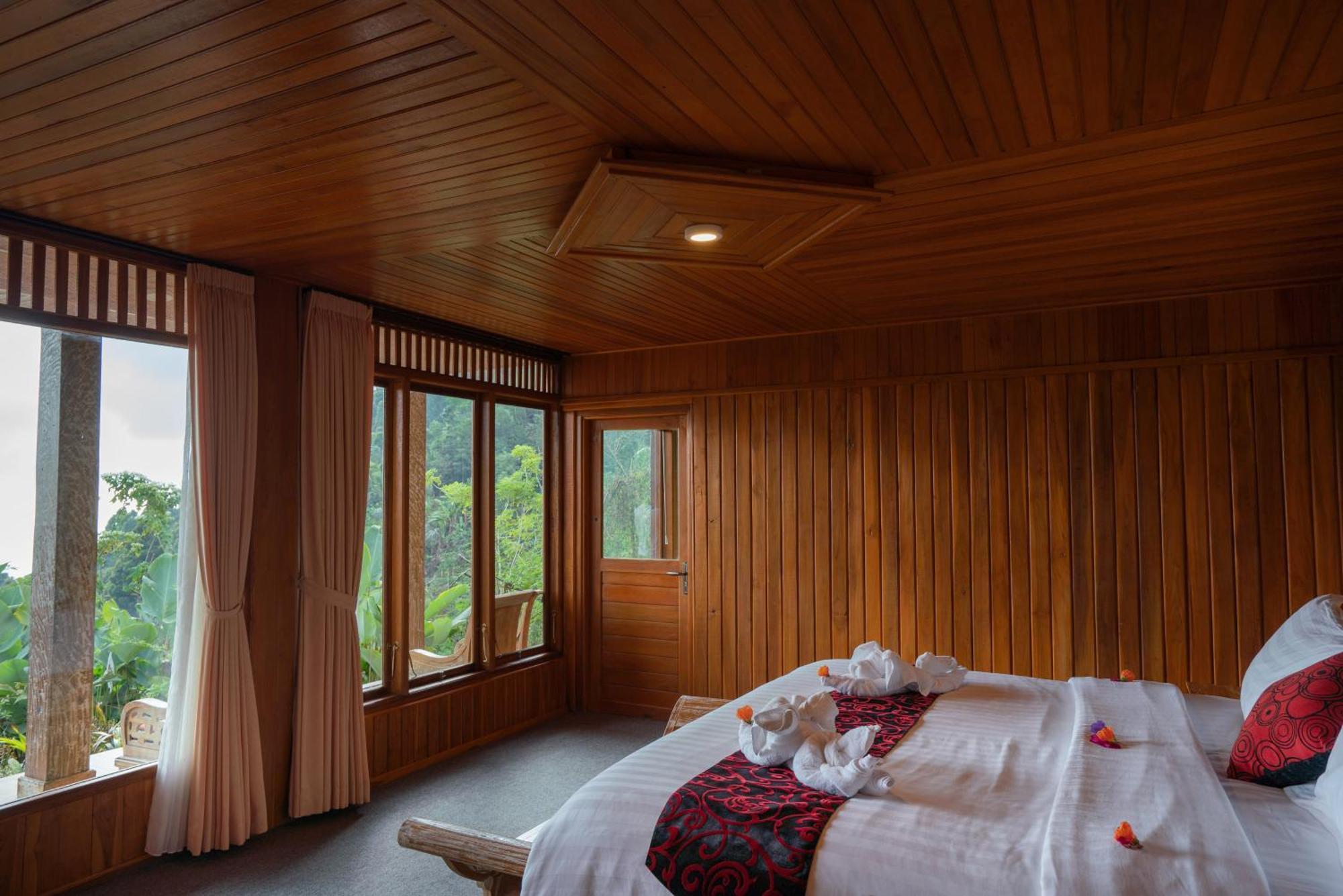 Munduk Menir Villas Exterior photo